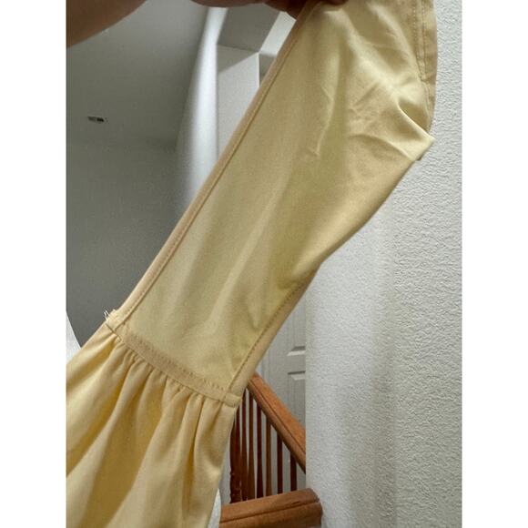 NWT Women's Yellow Cold Shoulder Bodycon Blouse Top Small - Picture 4 of 11